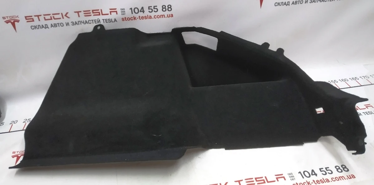 4 Trunk trim lateral right for subwoofer without lamp Tesla model S, model S REST 1025980-00-C