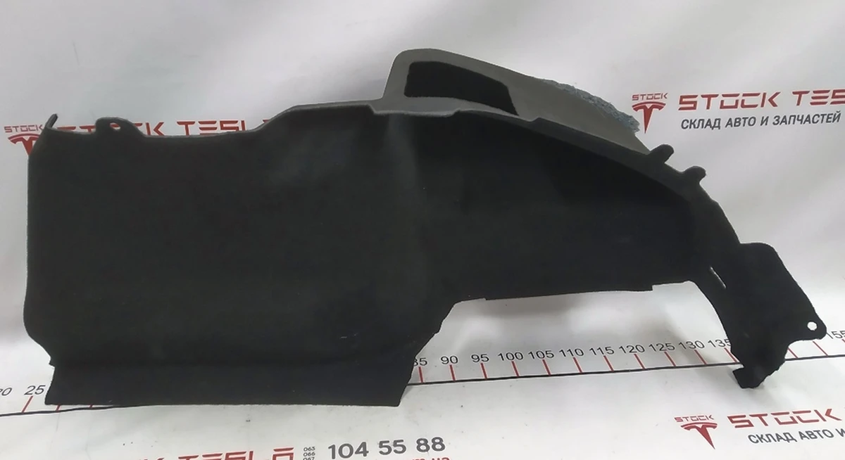 4 Trunk trim lateral right for subwoofer without lamp Tesla model S, model S REST 1025980-00-C