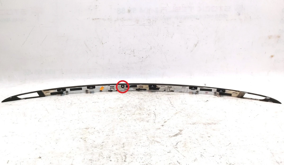 10 Накладка TESLA кришки багажника хром (з літерами) з пошкодженням Tesla model S, model S REST 1026649-00-E