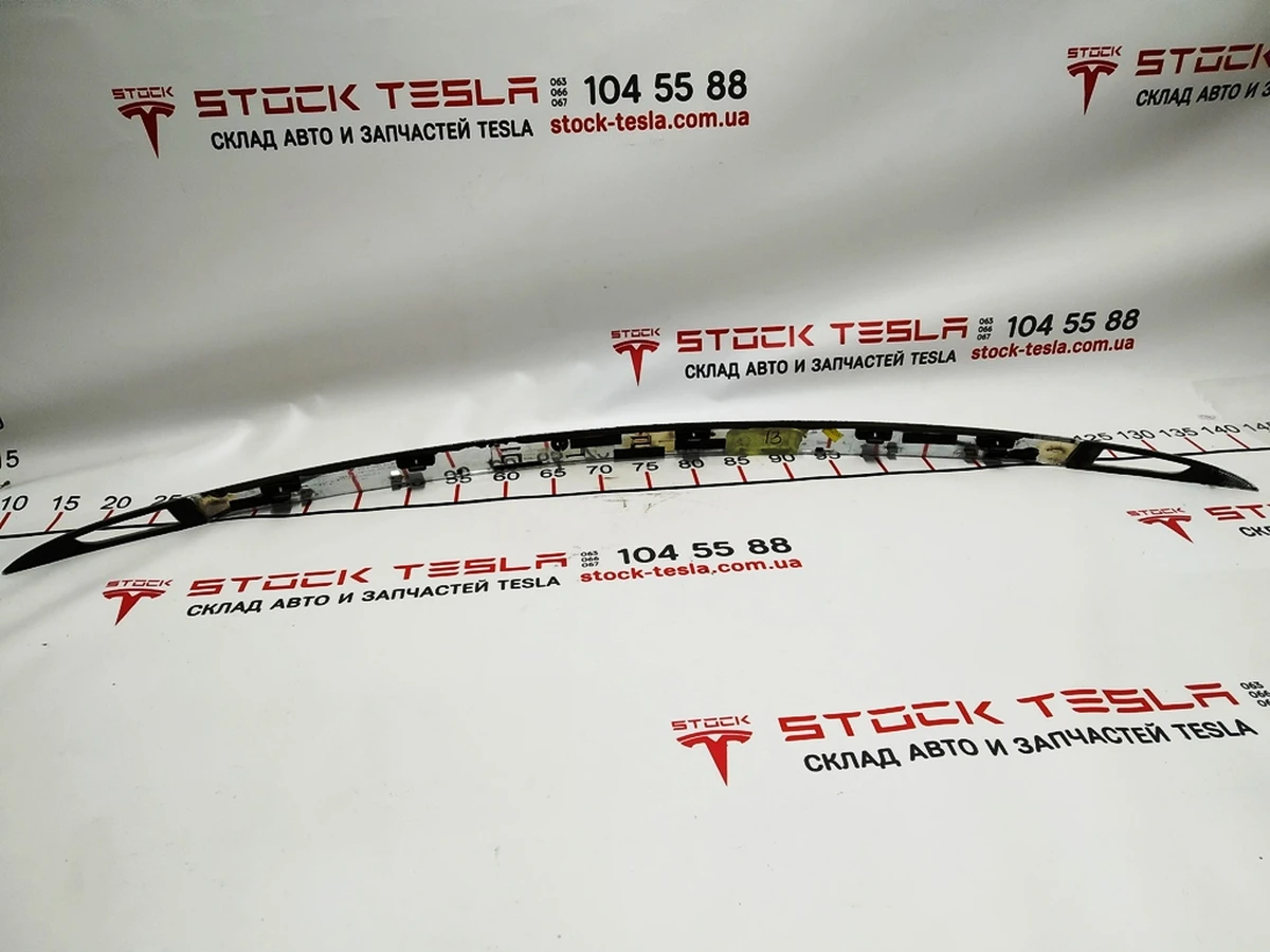 10 Накладка TESLA кришки багажника хром (з пошкодженням) Tesla model S, model S REST