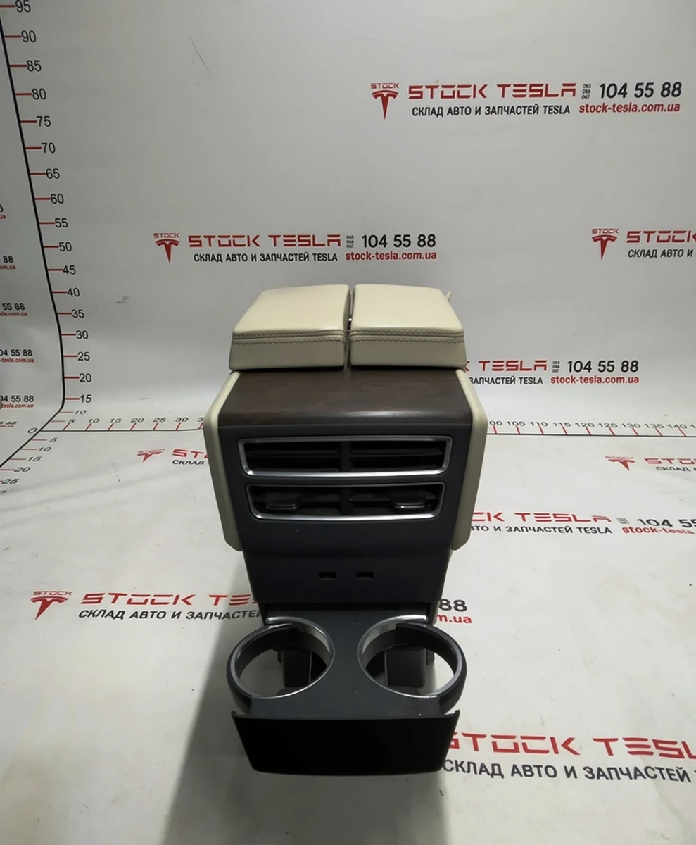 Центральна консоль в зборі підлокітник PUR CREAM підсклянник FIGURED ASH BURL Tesla model X 1026728-S0-E