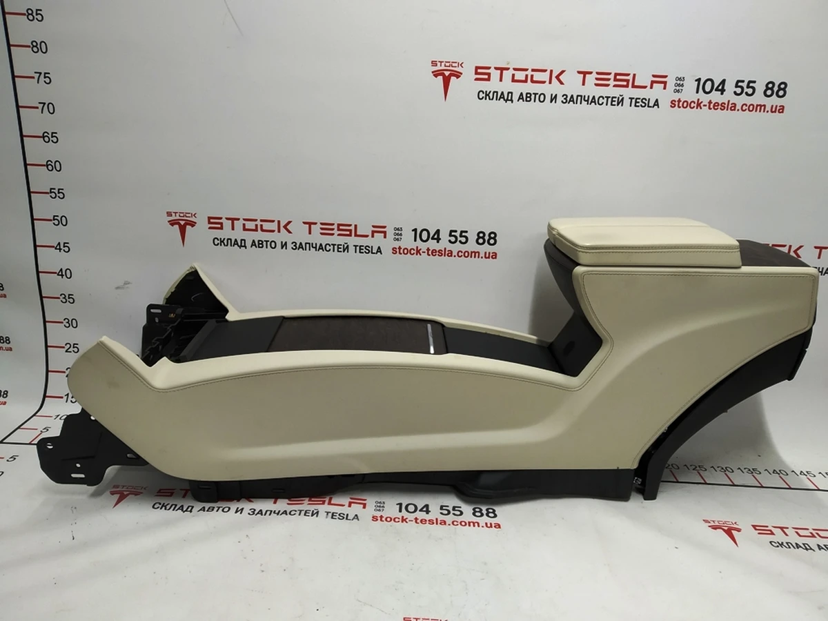 Центральна консоль в зборі підлокітник PUR CREAM підсклянник FIGURED ASH BURL Tesla model X 1026728-S0-E