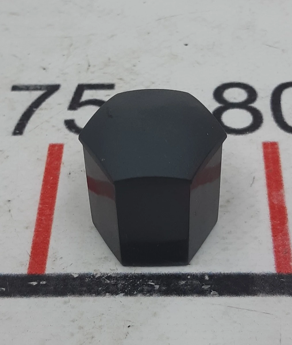 9 Ковпачок колісної гайки чорний пластик d21 Tesla Model S, Model S REST, Model X 1027010-00-B
