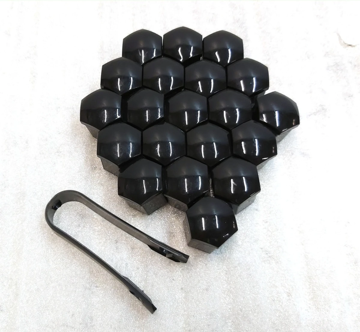 9 LUG NUT COVER d19 BLACK set d19 BLACK 20 pieces Tesla all models 1027010