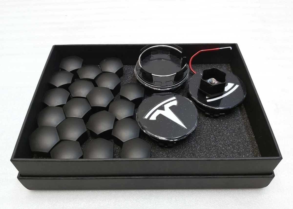 Комплект ковпачків колісної гайки d21 та маточини BLACK WHITE MATT Tesla all models 1027010-6005879