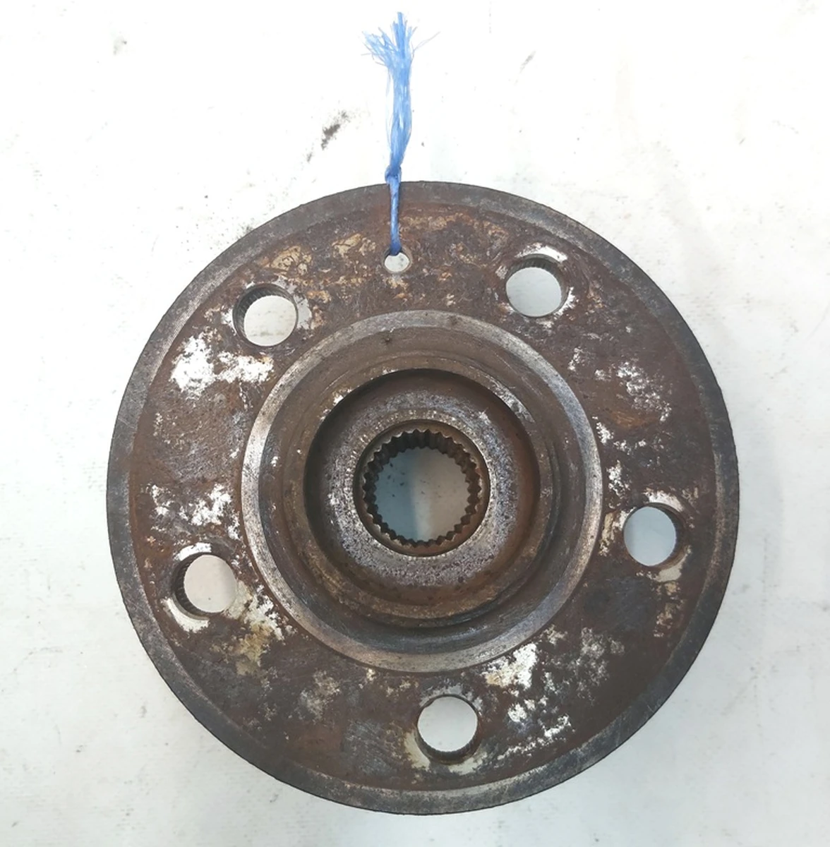 2 Маточина (передня задня) (ліва права) AWD без шпильок Tesla model X 1027170-00-B