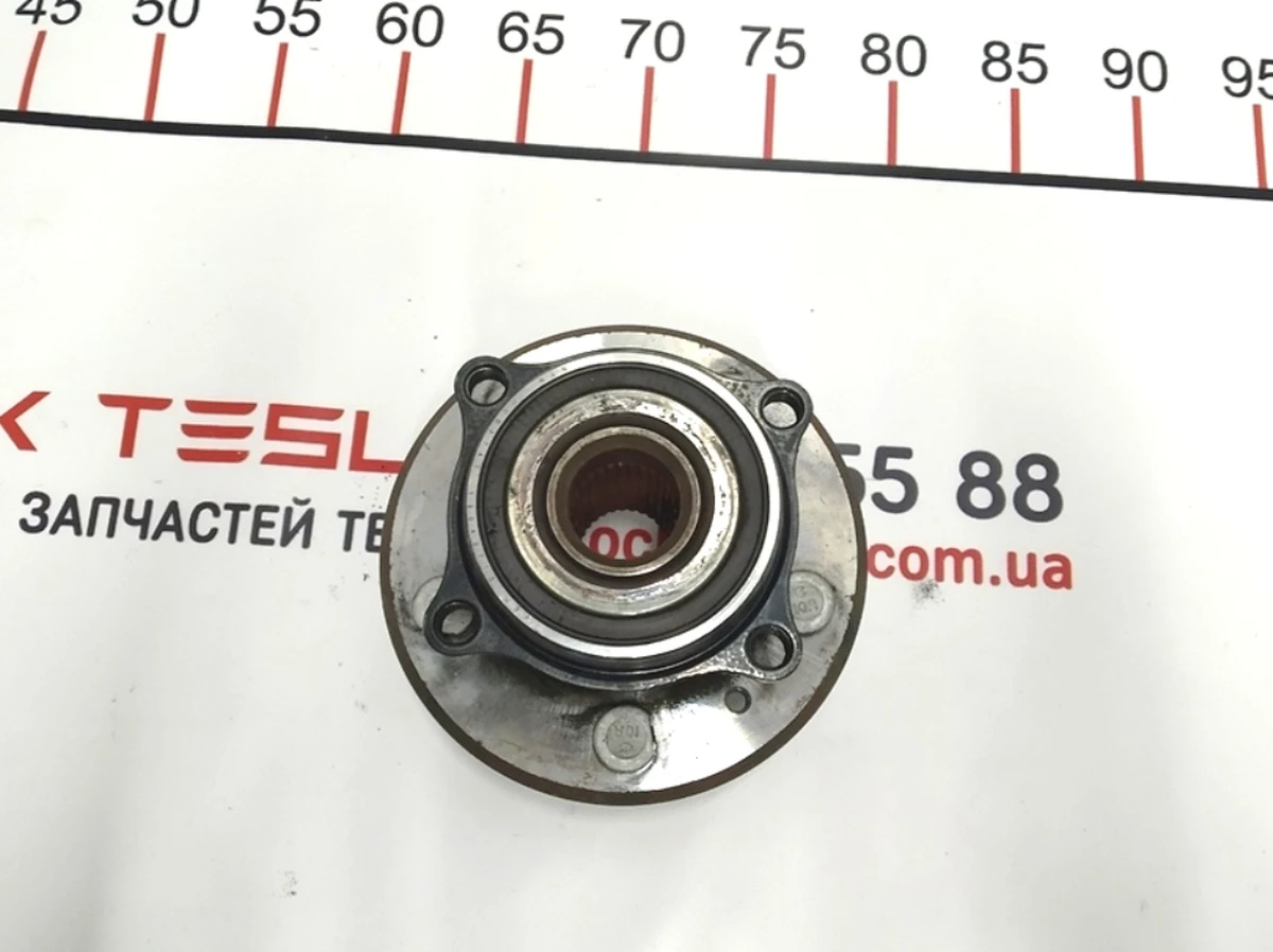 2 Маточина задня ліва права RWD Tesla Model S REST 1027170-00-B