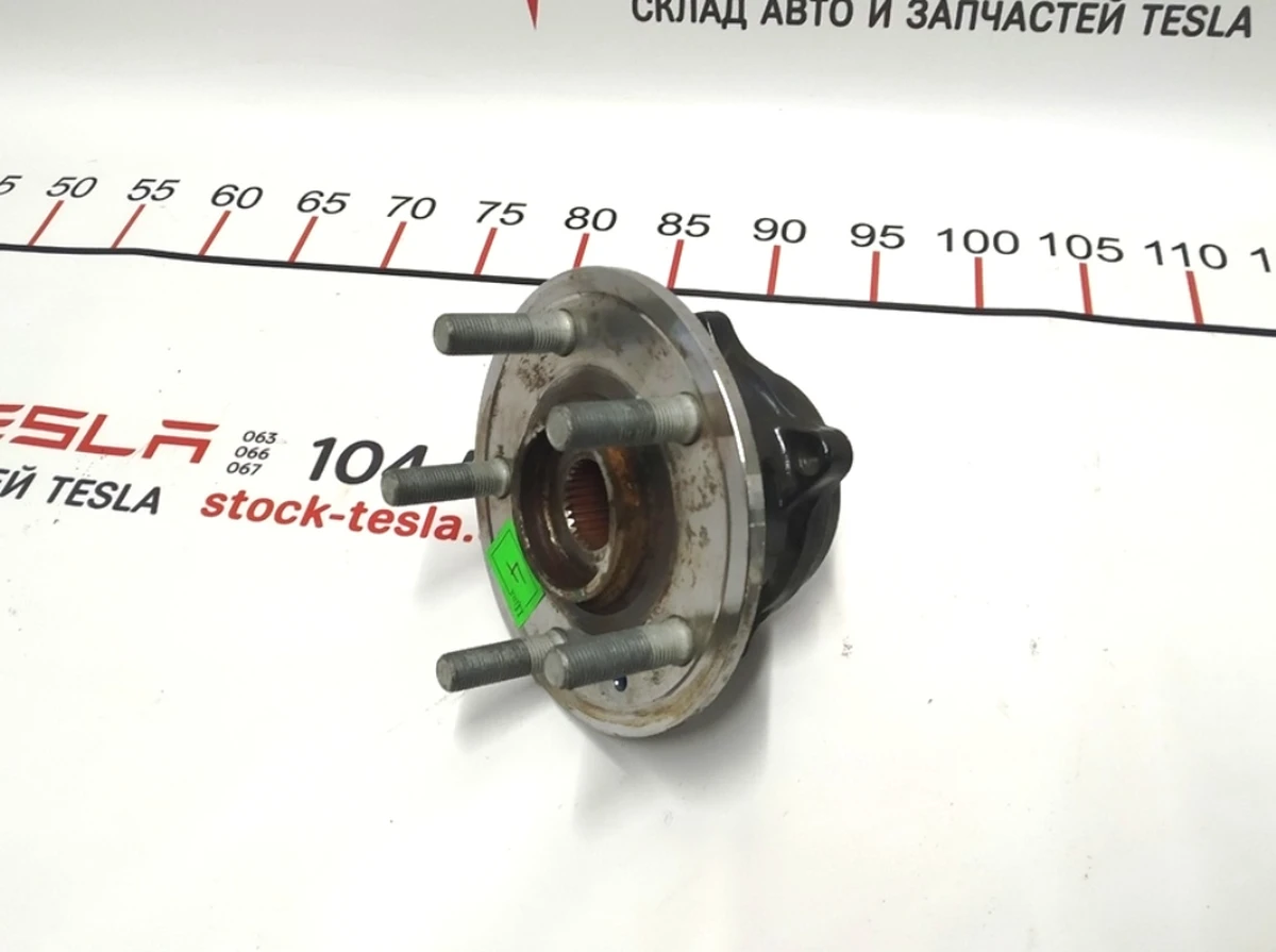 2 Ступиця задня Левправ RWD Tesla model S REST 1027170-00-B