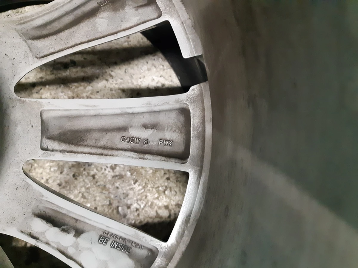 3 Диск колісний задній 20X10.0 J35 - SILVER SLIPSTREAM Tesla model X 1027225-00-B