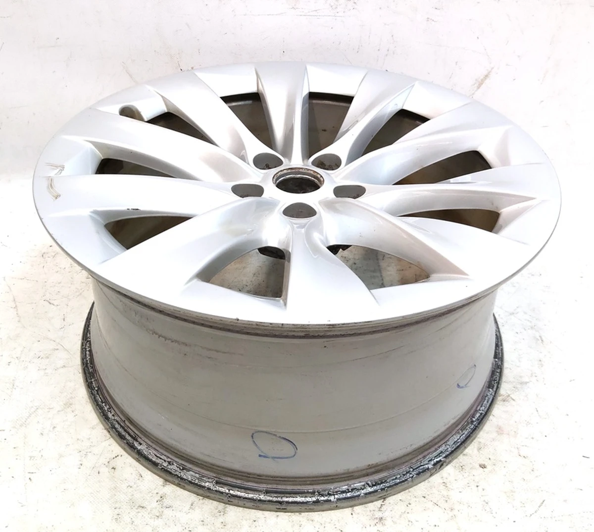 2 Диск колесный передний 20X9.0 J35 - SILVER SLIPSTREAM с повреждением Tesla model X 1027244-00-A