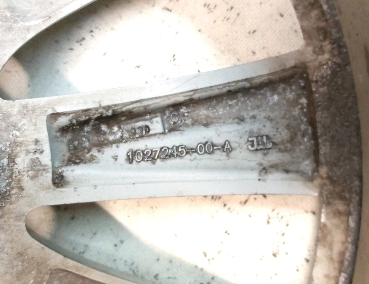 2 Диск колісний задній 20X9.5 ET40 - GREY SLIPSTREAM з пошкодженням Tesla model X 1065204-02-B