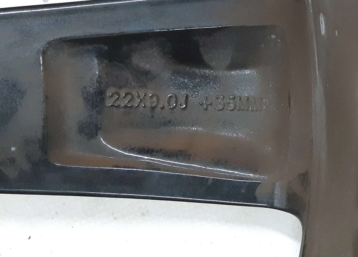 3 Диск колісний передній 22x9.0 ET35-TURBINE BLACK із пошкодженням Tesla model X 1089363-00-C