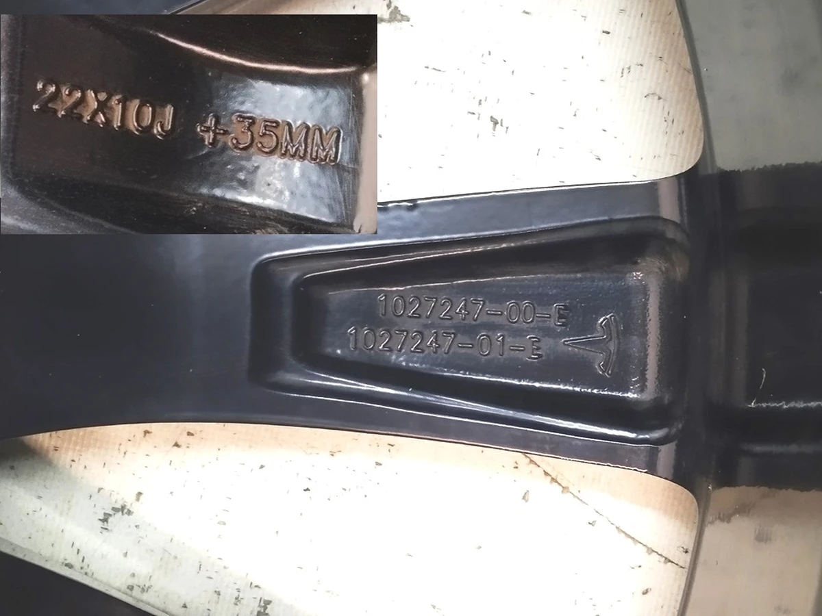 3 Rear wheel disk 22x10J ET35-TURBINE BLACK Tesla model X 1089366-00-C