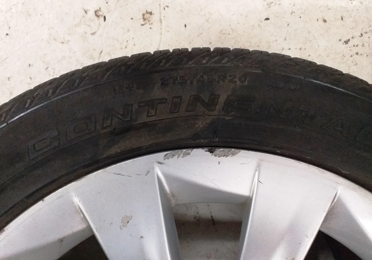 1 275/45 R20 110V A/S CONTINENTAL CROSSCONTACT LX SPORT TIRE Tesla model X 1027257-00-B