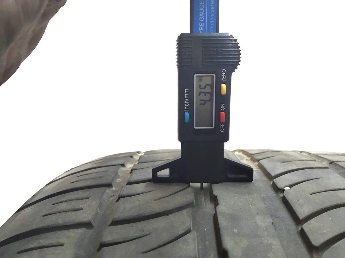 1 Шина 285/35R22 106W A/S PIRELLI SCORPION ZERO PNCS (повреждение) Tesla model X 1027262-00-B