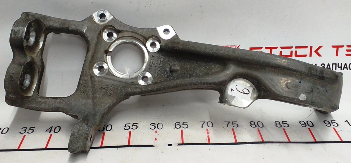 1 Knuckle swivel front left Tesla model X 1027311-00-F