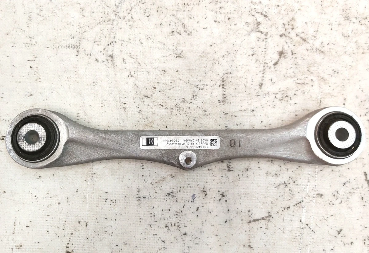 15 Рычаг задний поперечный под датчик Tesla model S REST, model X 1027421-00-E