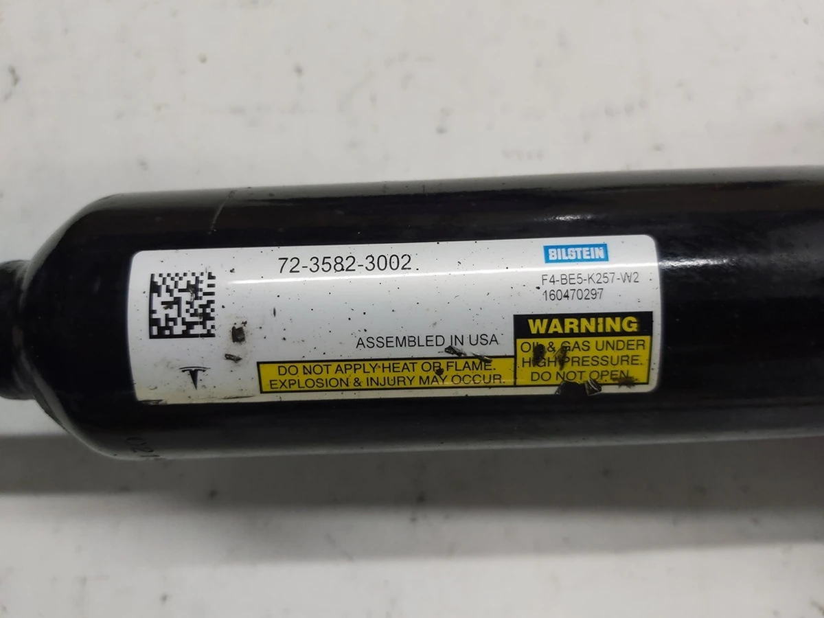 1 Модуль пневмо задній з пошкодженням Tesla model X 1027461-00-00-G.