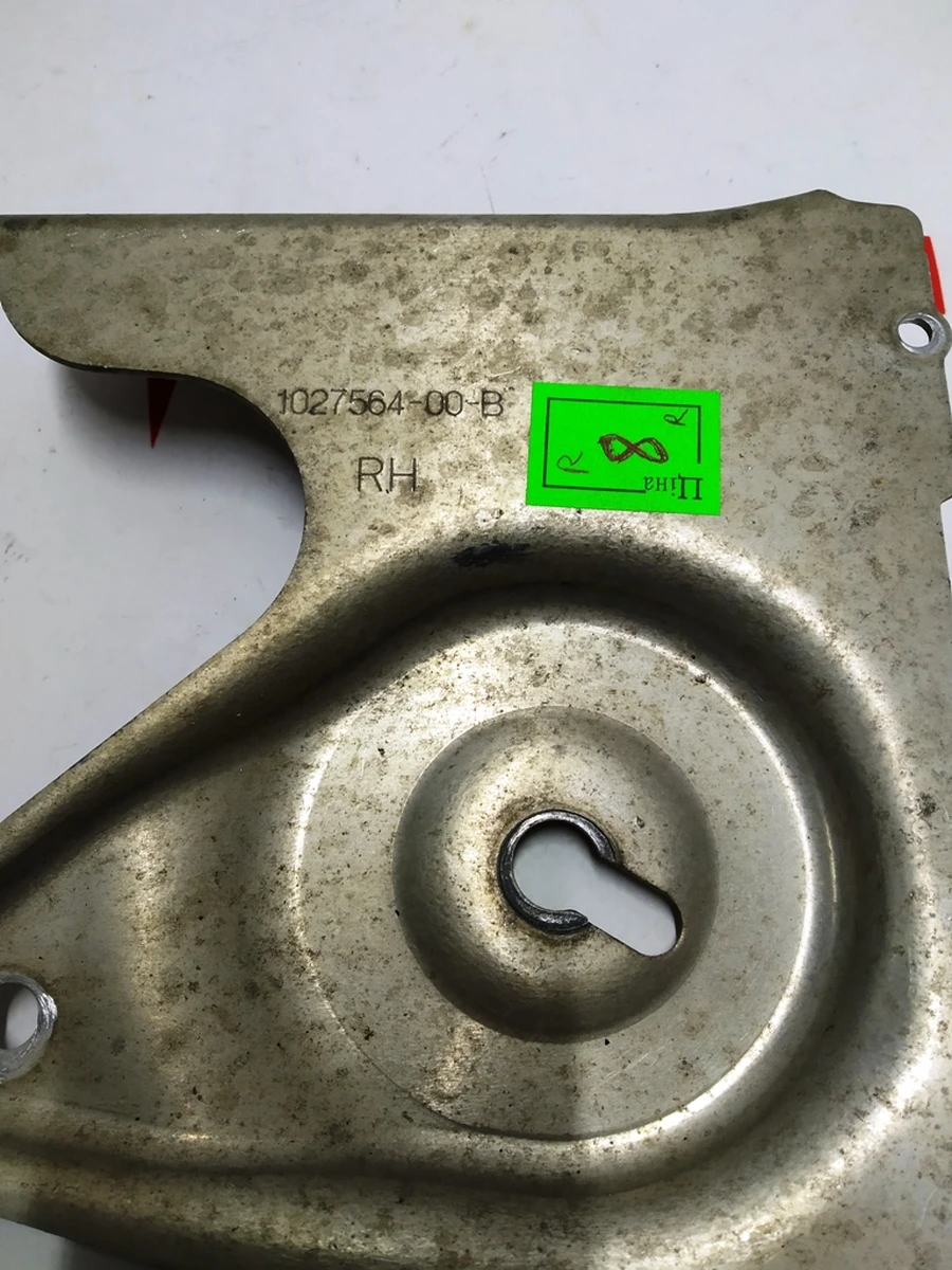 19 Пластина заднього підрамника права Tesla Model X 1027564-00-B