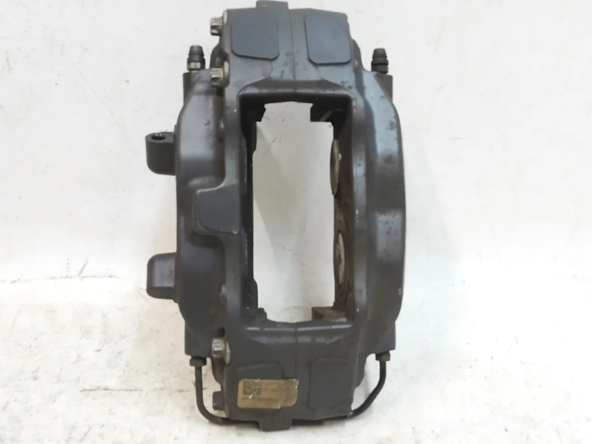 3 Супорт гальмівний передній правий BREMBO без гальмівних колодок Tesla Model S, Model S REST, Model X 1027622-00-A, 1007795-00-C