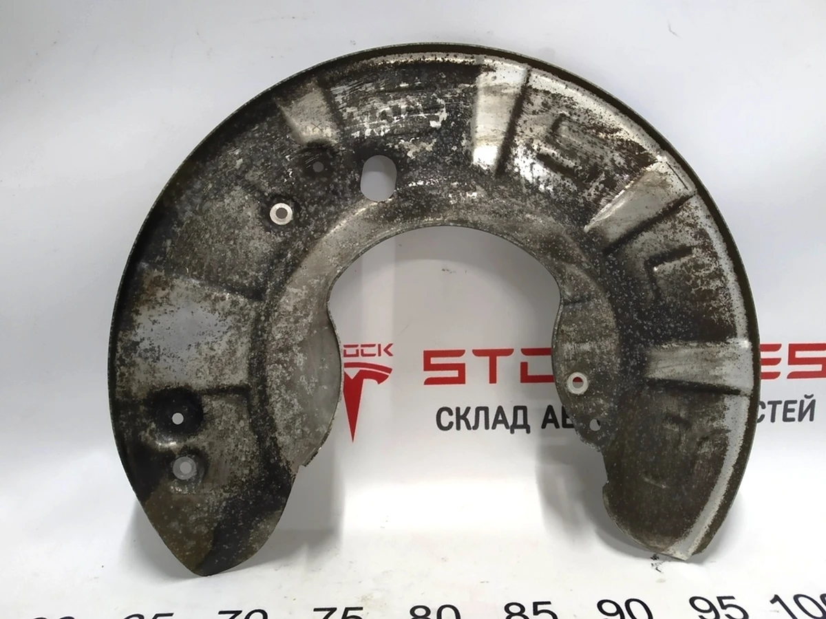 5 Термокожух тормозного диска переднего левого Tesla model S 1027661-00-B