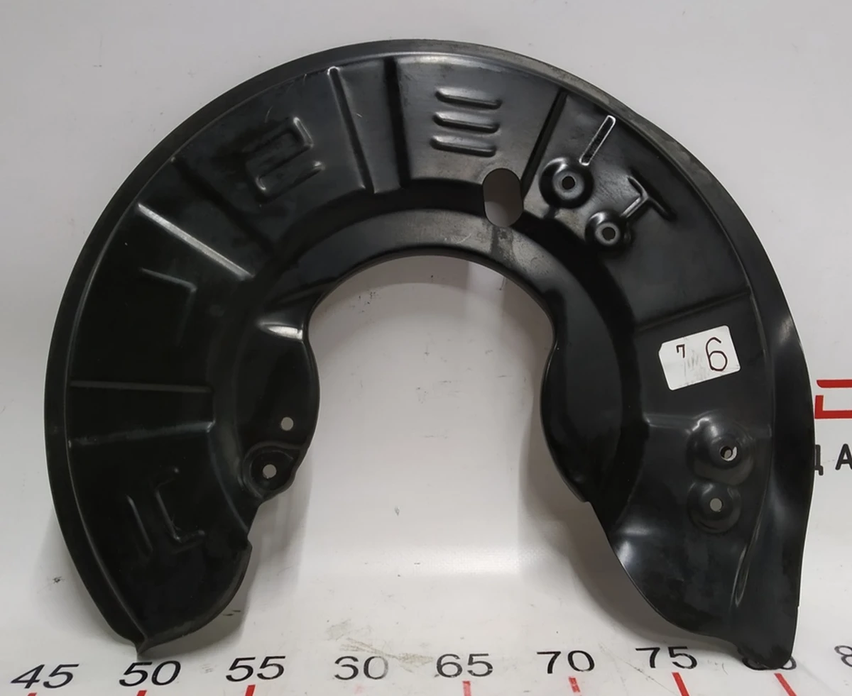 5 Термокожух гальмівного диска переднього лівого Tesla model X 1027661-01-B