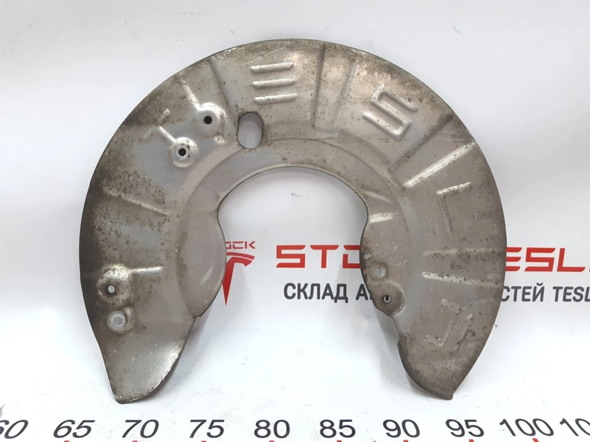 5 Термокожух тормозного диска переднего правого Tesla model S 1027662-01-B