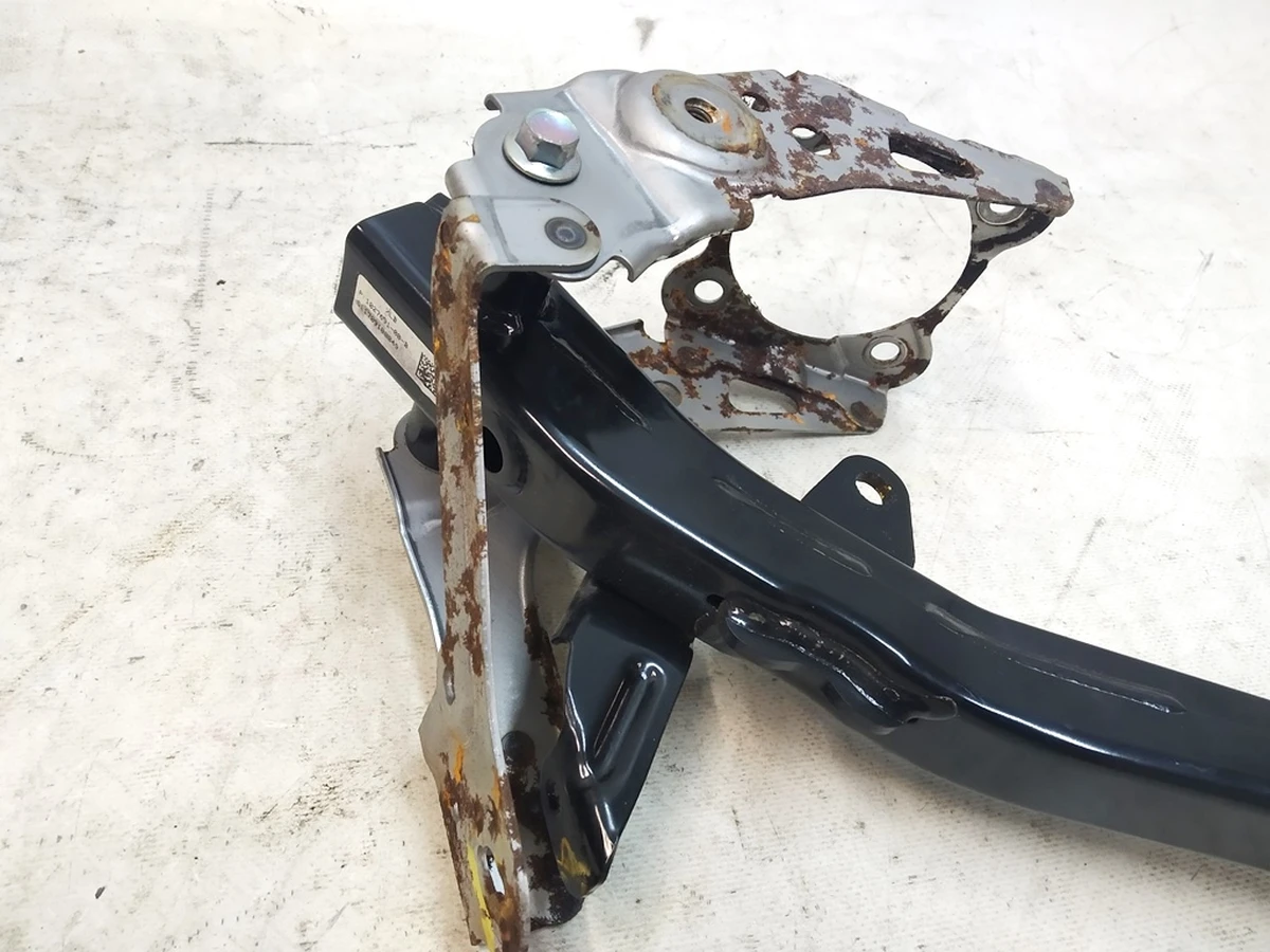 1 BRAKE PEDAL - MODEL X, BASE (damaged) Tesla model X 1027691-00-B