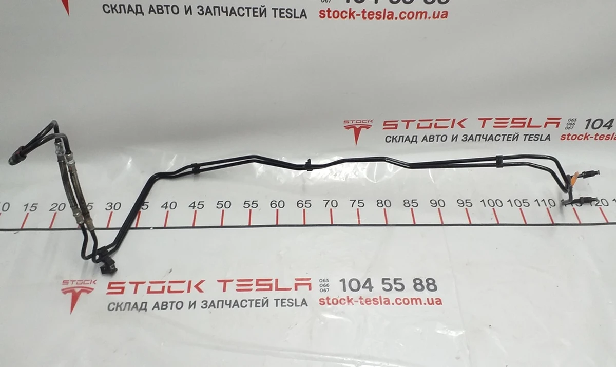 1 Трубопровод тормозной системы  (от главного цилиндра к ABS) 2 трубки в комплекте Tesla model X 1027711-80-E
