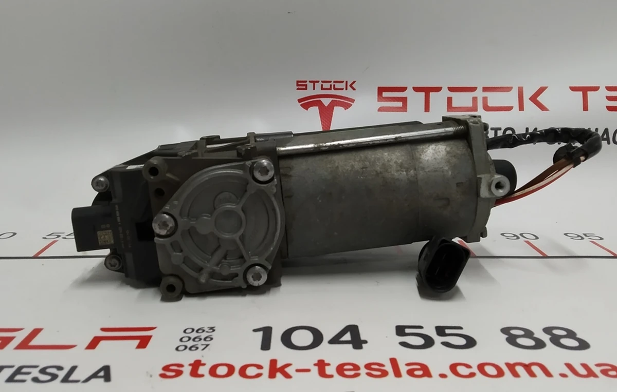 5 Компрессор пневмо подвески WABCO с повреждением Tesla model X 1027911-00-H