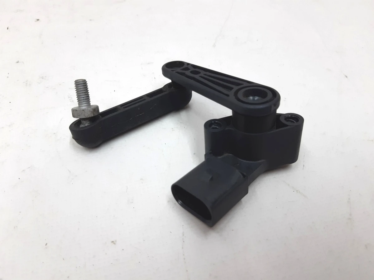 1 Air Suspension Level Sensor Front Right Tesla model X S REST 1027946-00-B