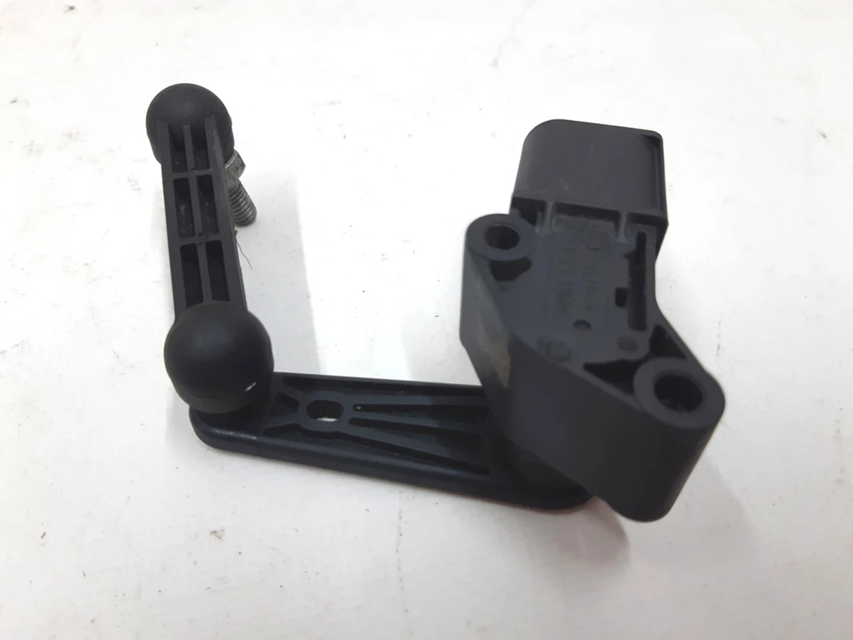 1 Air Suspension Level Sensor Front Right Tesla model X S REST 1027946-00-B