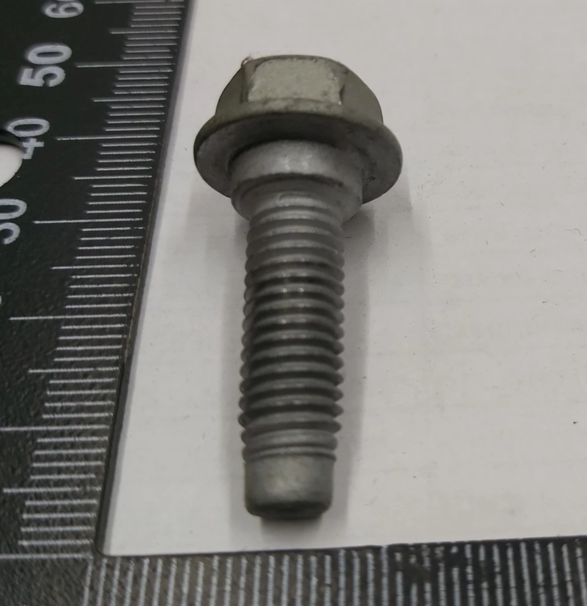 Болт HEX, FLANGE, M8x25 [9.8] Tesla model S, model S REST, model X, model X Mar 2021 1028183-00-A