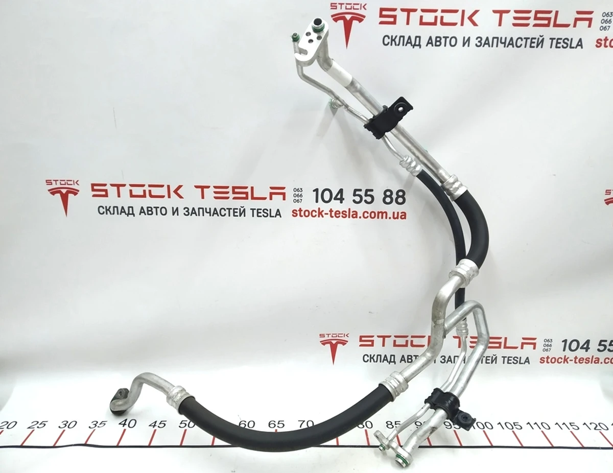 1 Трубопровід системи кондиціонування RWD Tesla model S 1028400-00-D