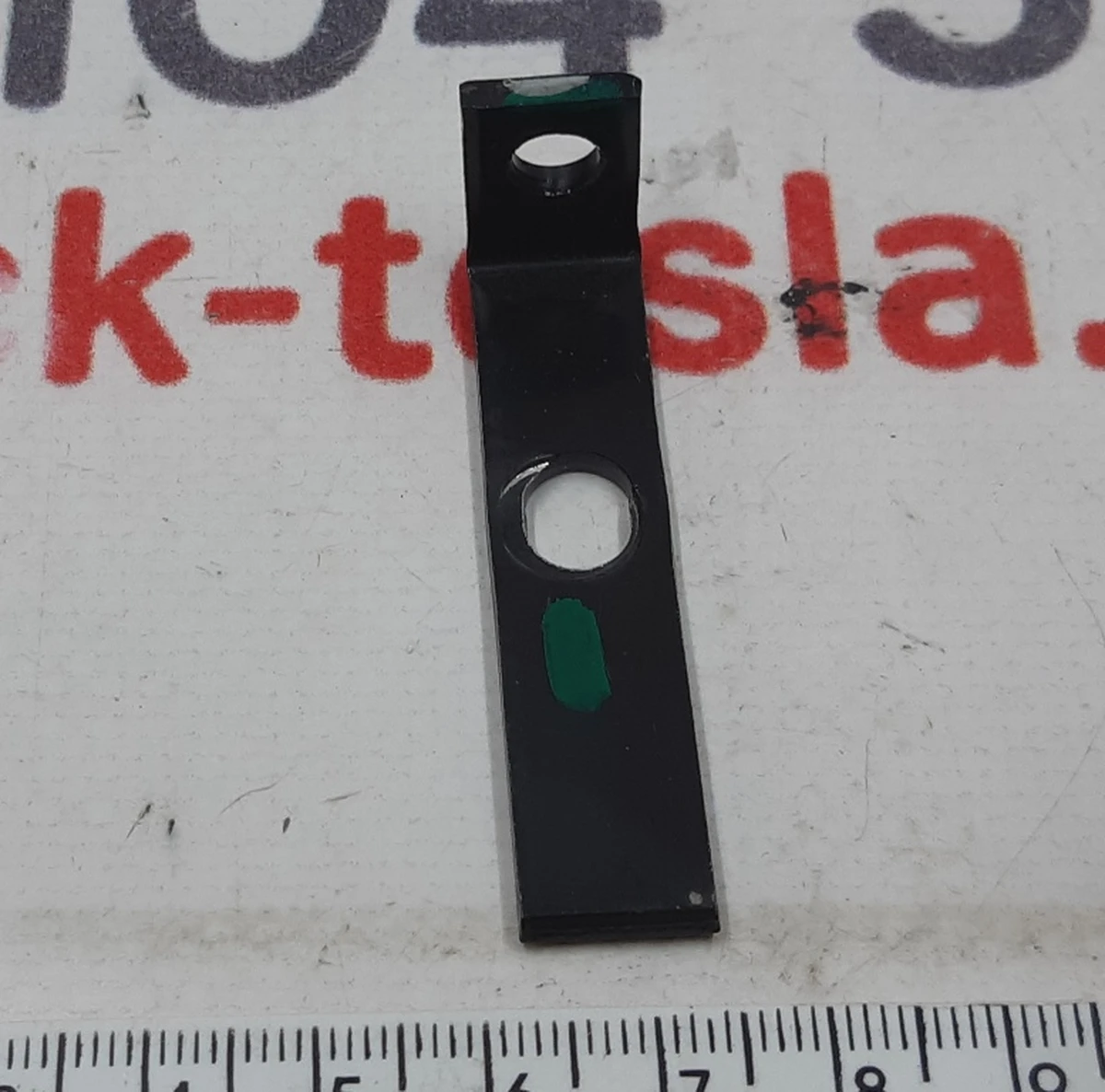 Кронштейн обмежувач основної високовольтної батареї малий Tesla model S 1028600-00-B