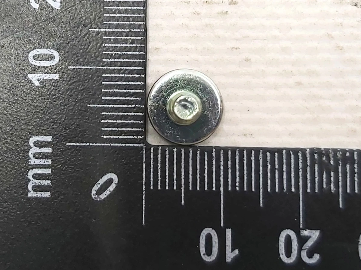 4 Гвинт упору верхньої панелі дверей задньої Tesla model X 1028768-00-Z