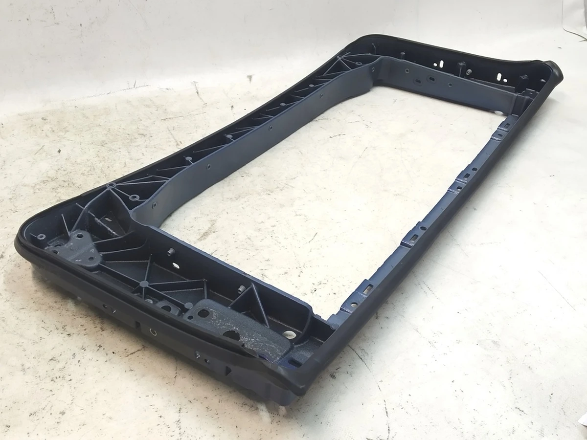 6 Панель верхні двері задньої лівої з ущільнювачем у зборі Tesla Model X 1028768-00-L