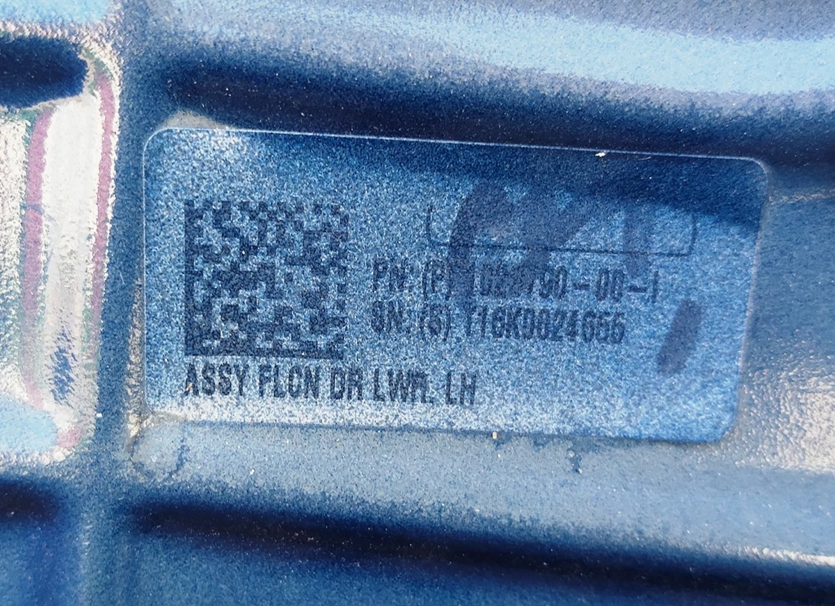 8 Двері задні ліві (метал) PPSB б/у Tesla model X 1069537-13-A