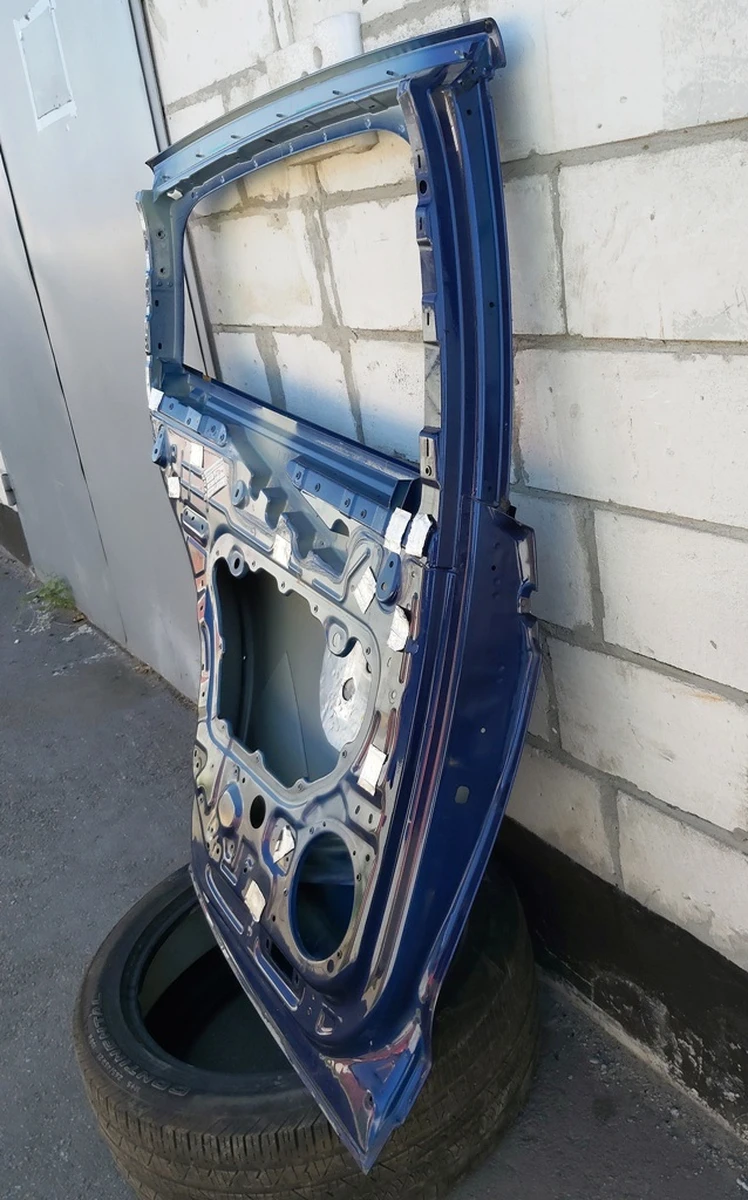 8 Двері задні ліві (метал) PPSB б/у Tesla model X 1069537-13-A