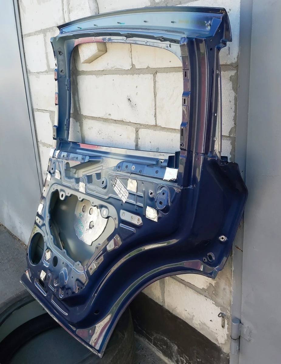 Door back right (metal) PPSB s/h Tesla model X 1069538-13-A