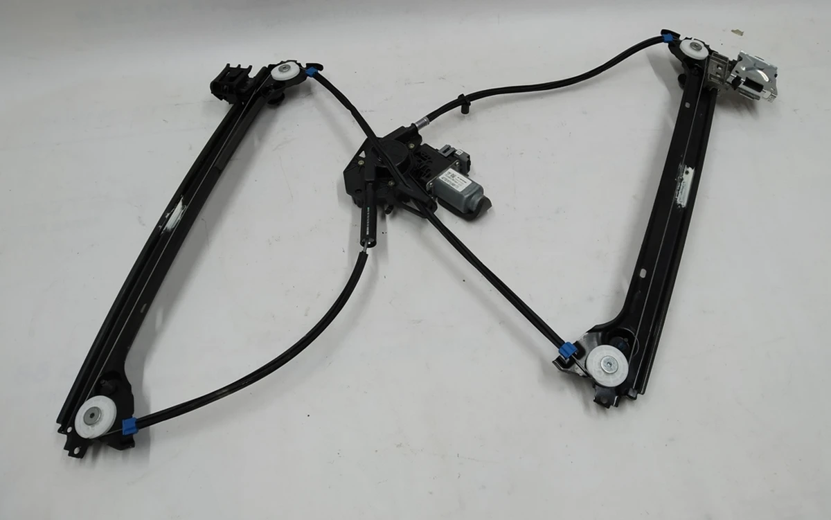 1 Склопідйомник передній лівий Tesla model X 1028818-00-F