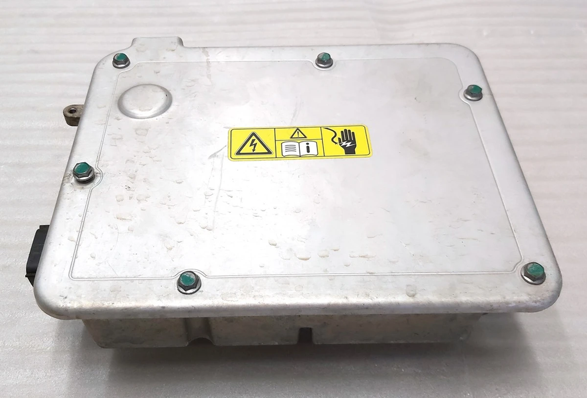 2 Джаншиєв бокс передній RWD Tesla model S 1028843-00-B