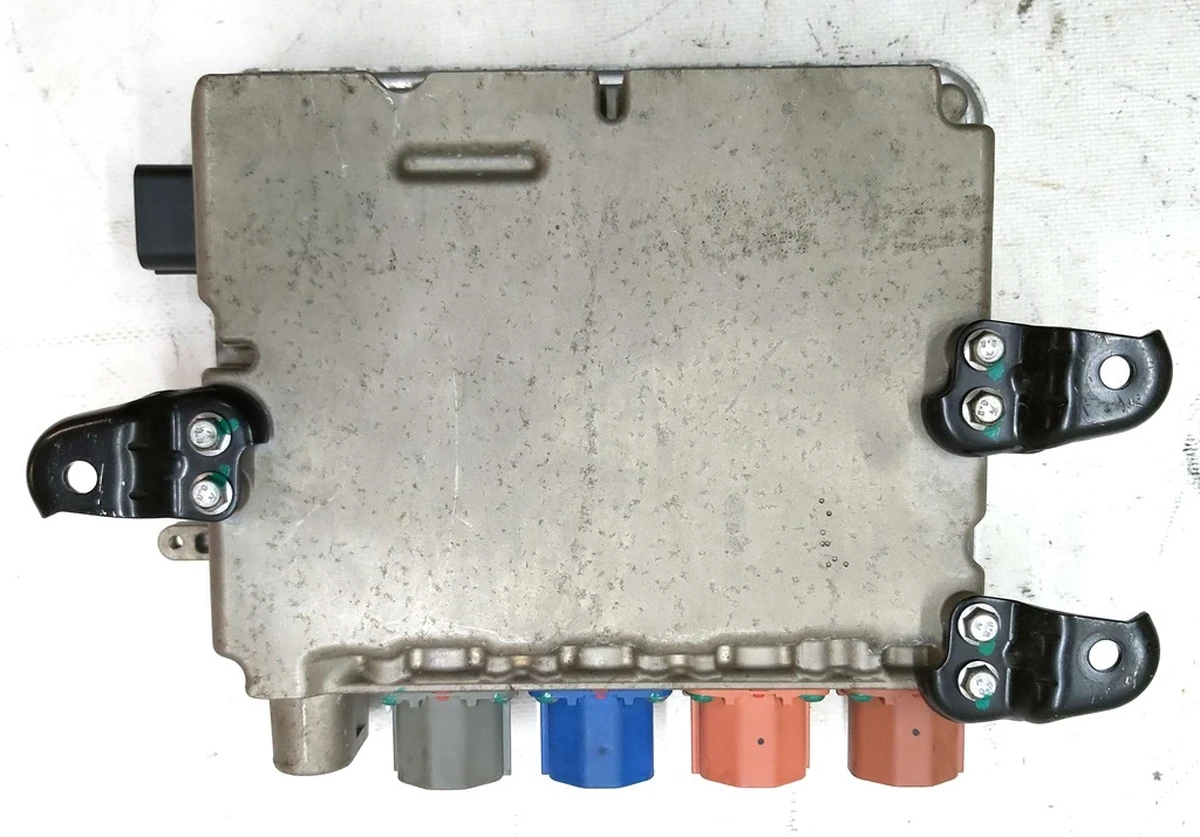 2 Джаншиєв бокс передній AWD Tesla model S 1028843-01-C