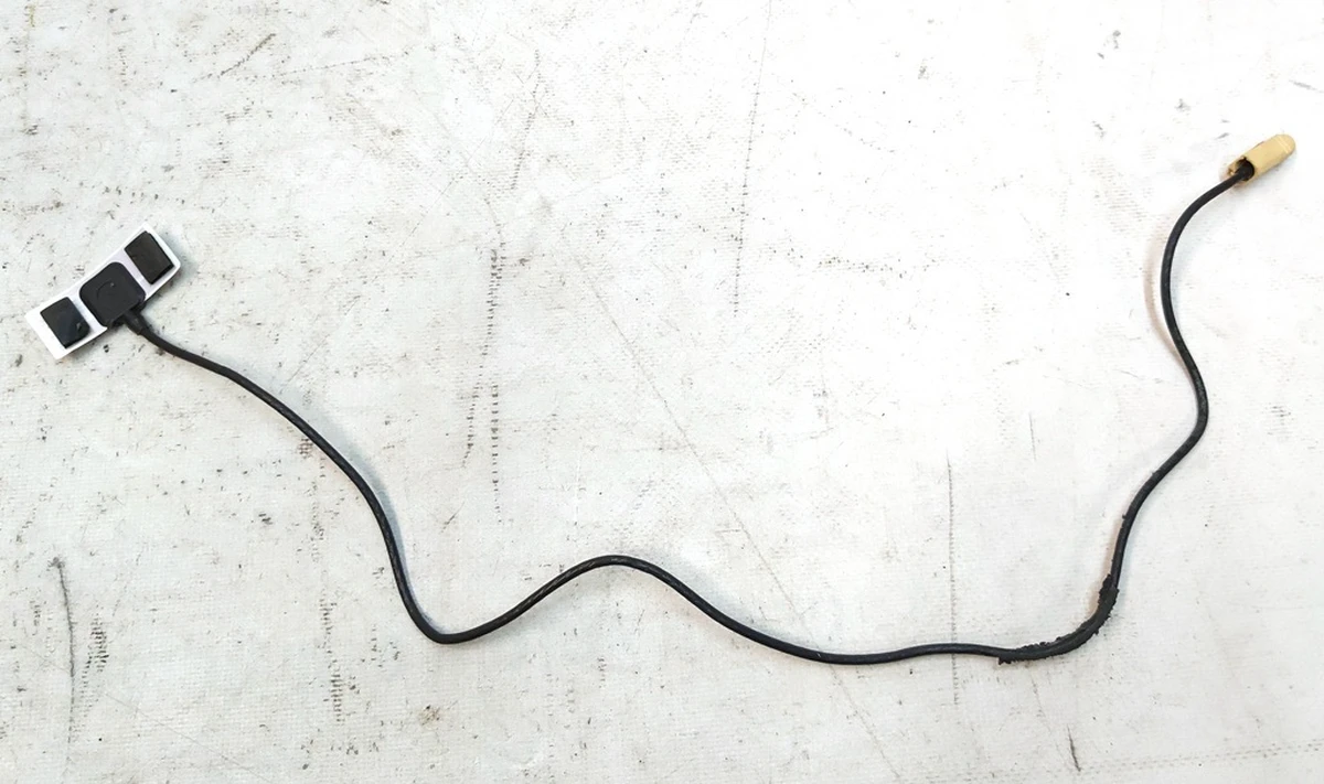 3 Антенна WI-FI зеркала наружного правого Tesla model S, model S REST 1041318-00