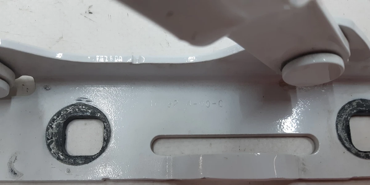 7 Петля крепления капота левая PBCW Tesla model S, model S REST 1029284-99-D