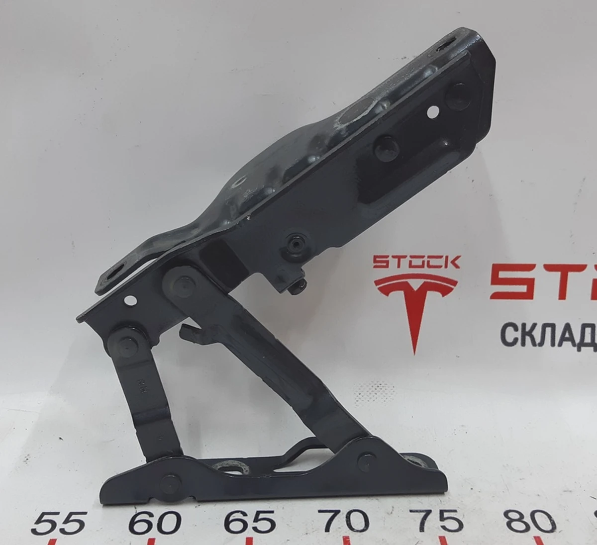 6 Петля крепления капота правая PMNG Tesla model S, model S REST 1029285-99-D