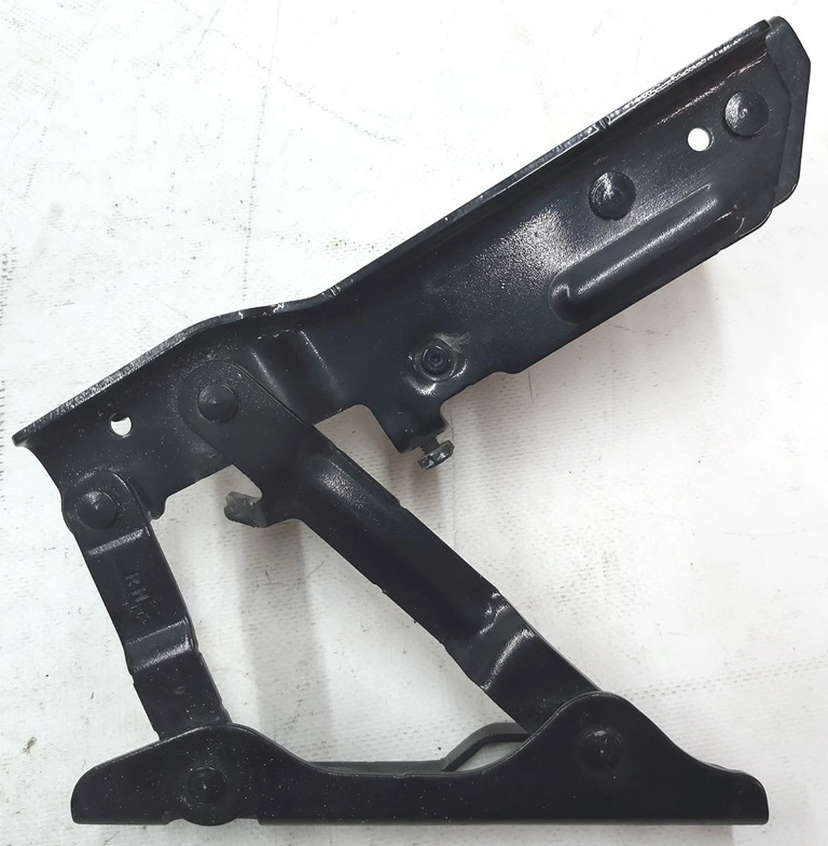 6 Петля кріплення капота права PBSB Tesla model S, model S REST 1029285-99-D