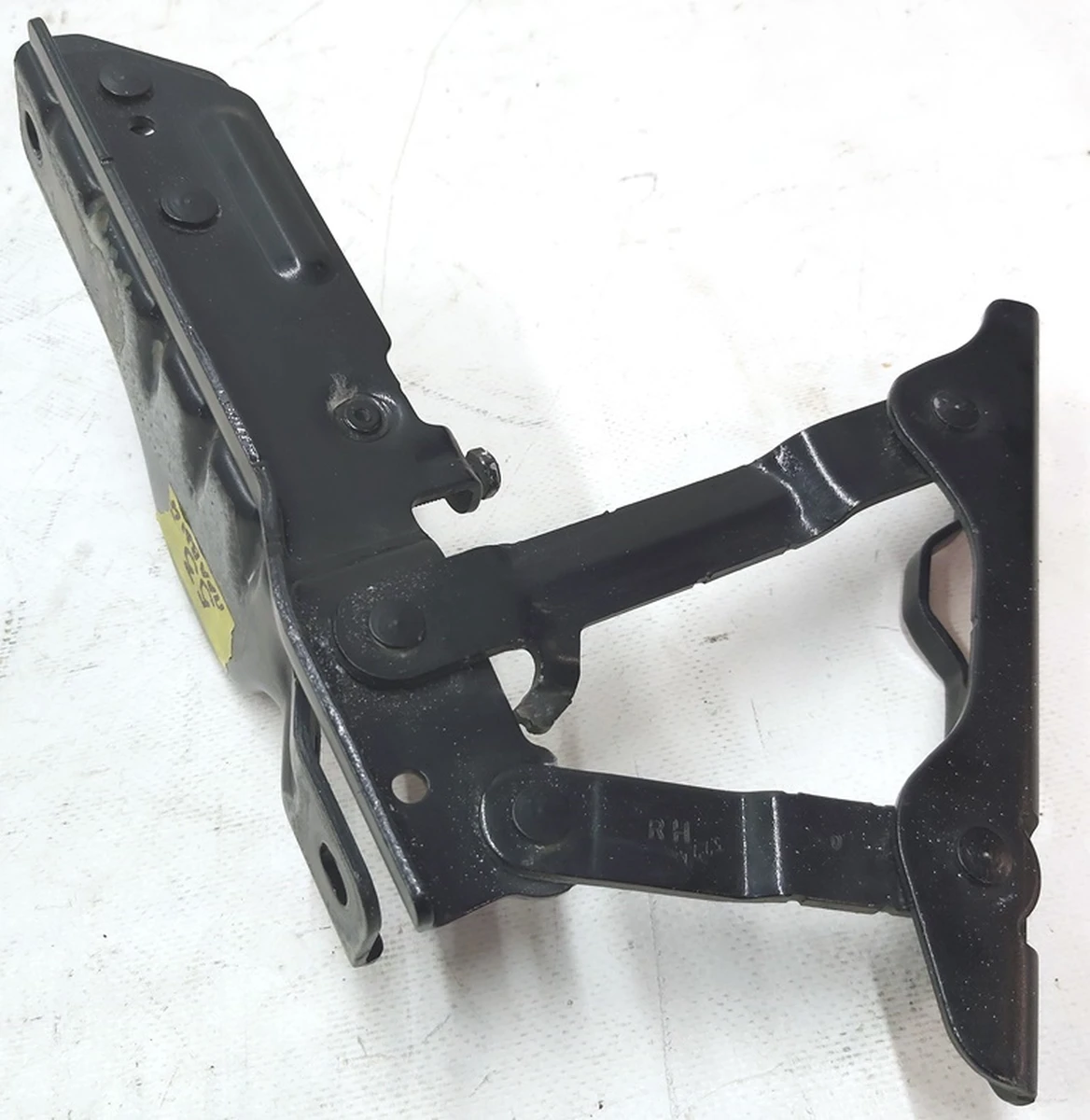 6 Петля кріплення капота права PBSB Tesla model S, model S REST 1029285-99-D