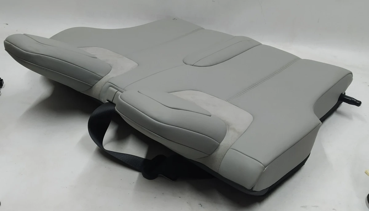 1 NA MS 2R LH 60 RSB PERF GRAY (unheated, skin "swollen" in places) Tesla model S, model S REST 1030481-04-A