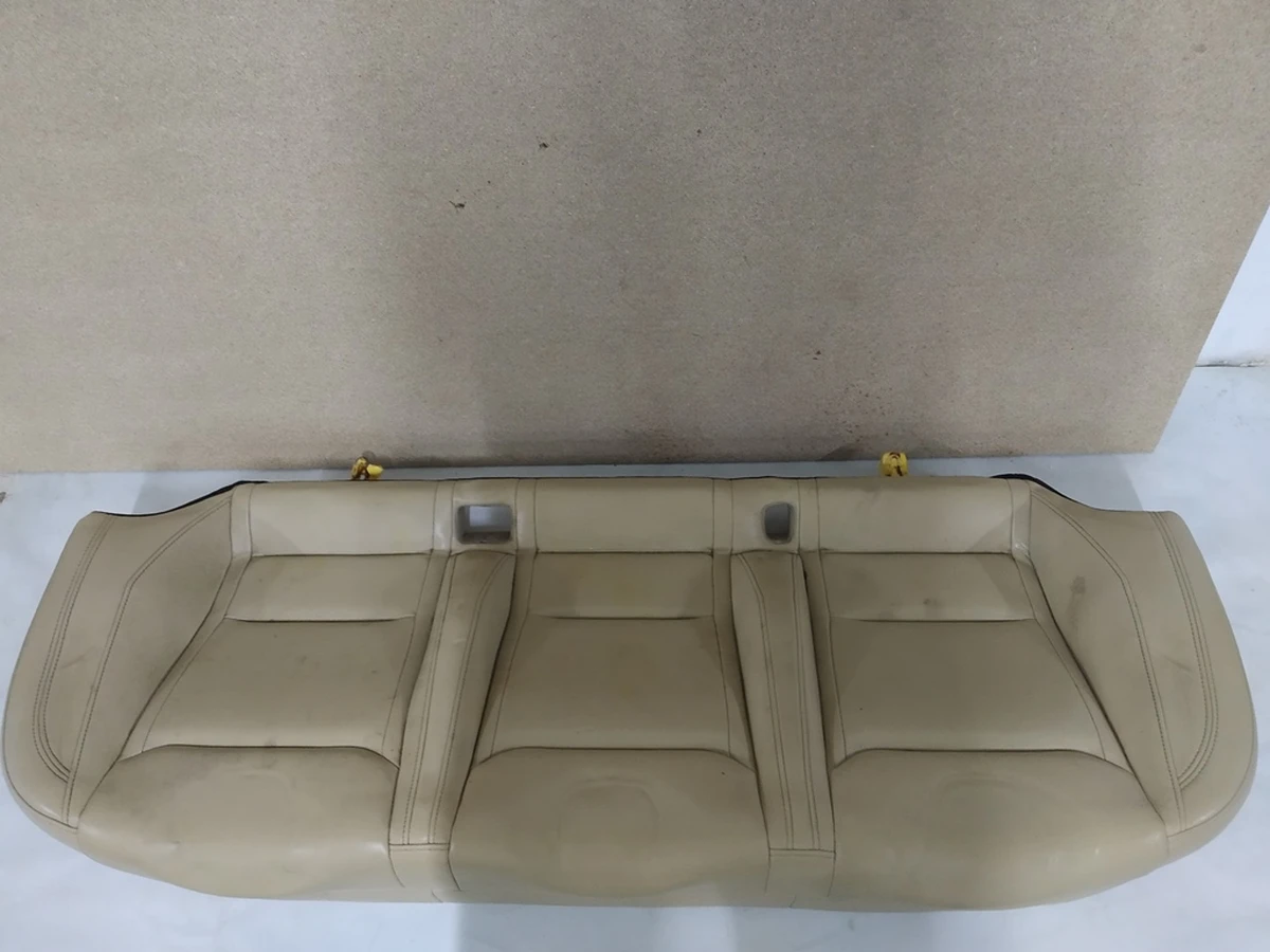 3 Диван второго ряда сидений (без подогрева) PERF TAN Tesla model S 1030571-03-A